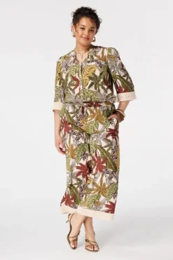 Blouse avec détails en dentelle