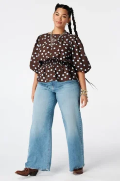 Blouse cintrée à pois