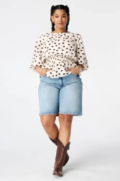 Blouse cintrée à pois