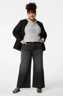 Jeans larges à taille haute