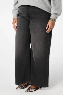 Jeans larges à taille haute