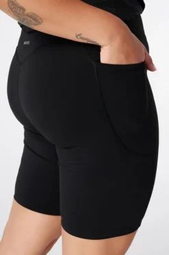 Legging de sport courte avec poches latérales