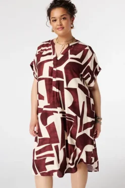 Robe à encolure en V