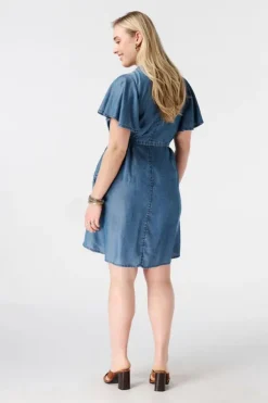 Robe en denim avec ceinture