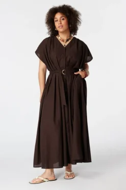 Robe maxi avec ceinture