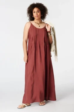 Robe maxi sans manches