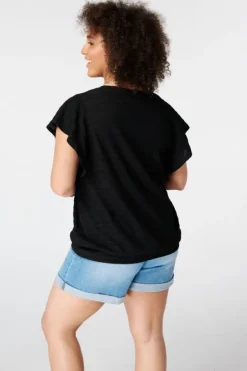 Top avec manches papillon