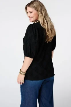 Top avec structure florale