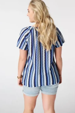 Top à imprimé zigzag