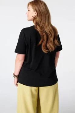 T shirt avec perles
