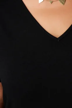 T-shirt à col en V