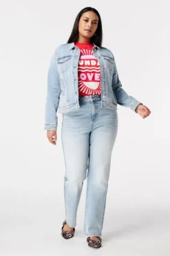 Veste en jean avec fermeture à boutons